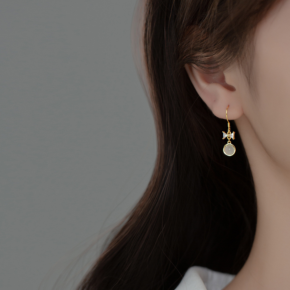 s925 sterling silver asymmetric rhinestone small bear ball earrings